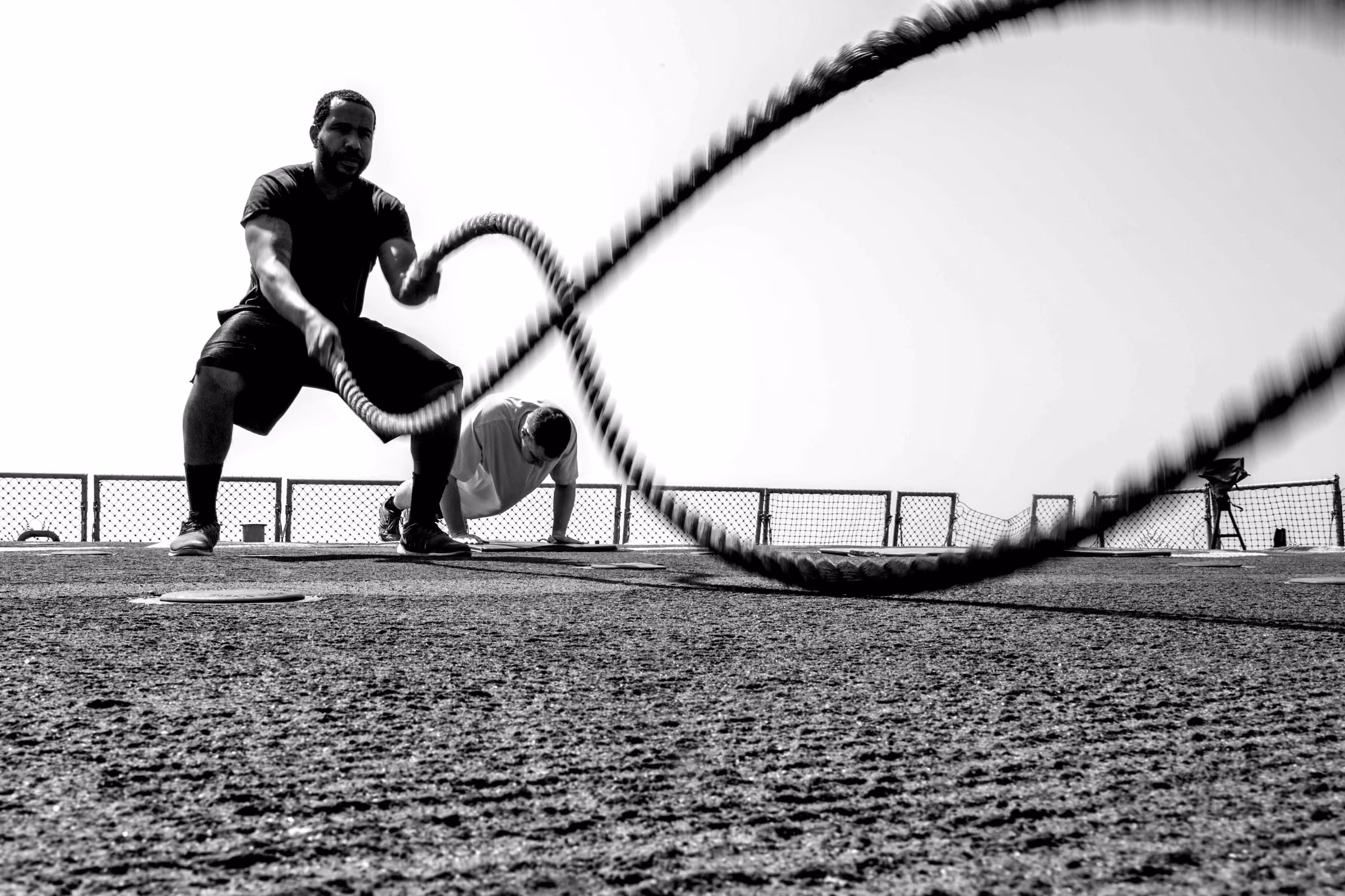 Entrenamiento con sogas de batalla al aire libre